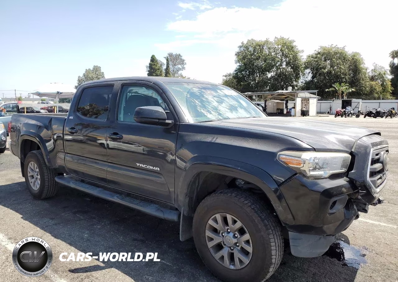 2018 Toyota Tacoma Double Cab VIN:3TMBZ5DN2JM015664 - 4