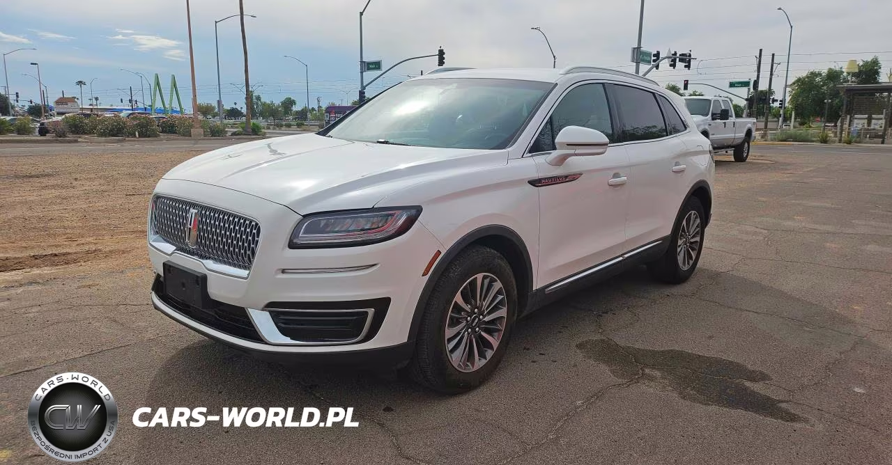 2020 Lincoln Nautilus Standard VIN:2LMPJ6J98LBL26966 - 2