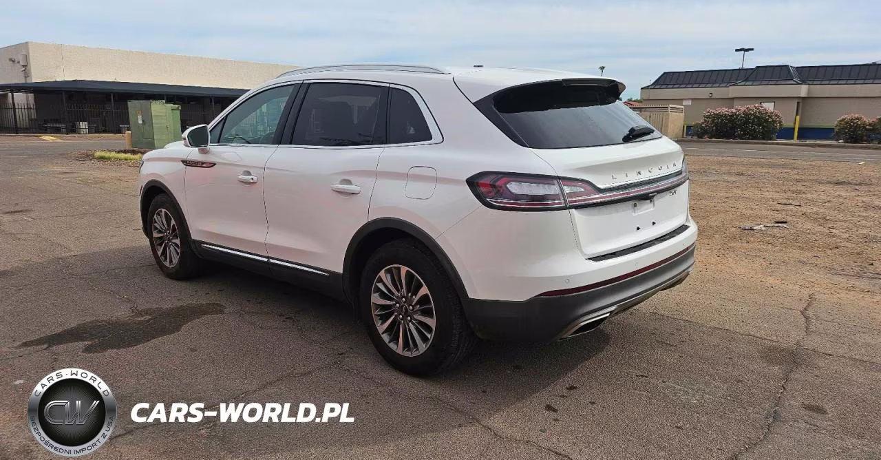 2020 Lincoln Nautilus Standard VIN:2LMPJ6J98LBL26966 - 3