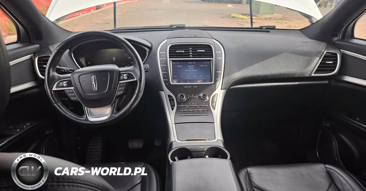 2020 Lincoln Nautilus Standard VIN:2LMPJ6J98LBL26966 - 9