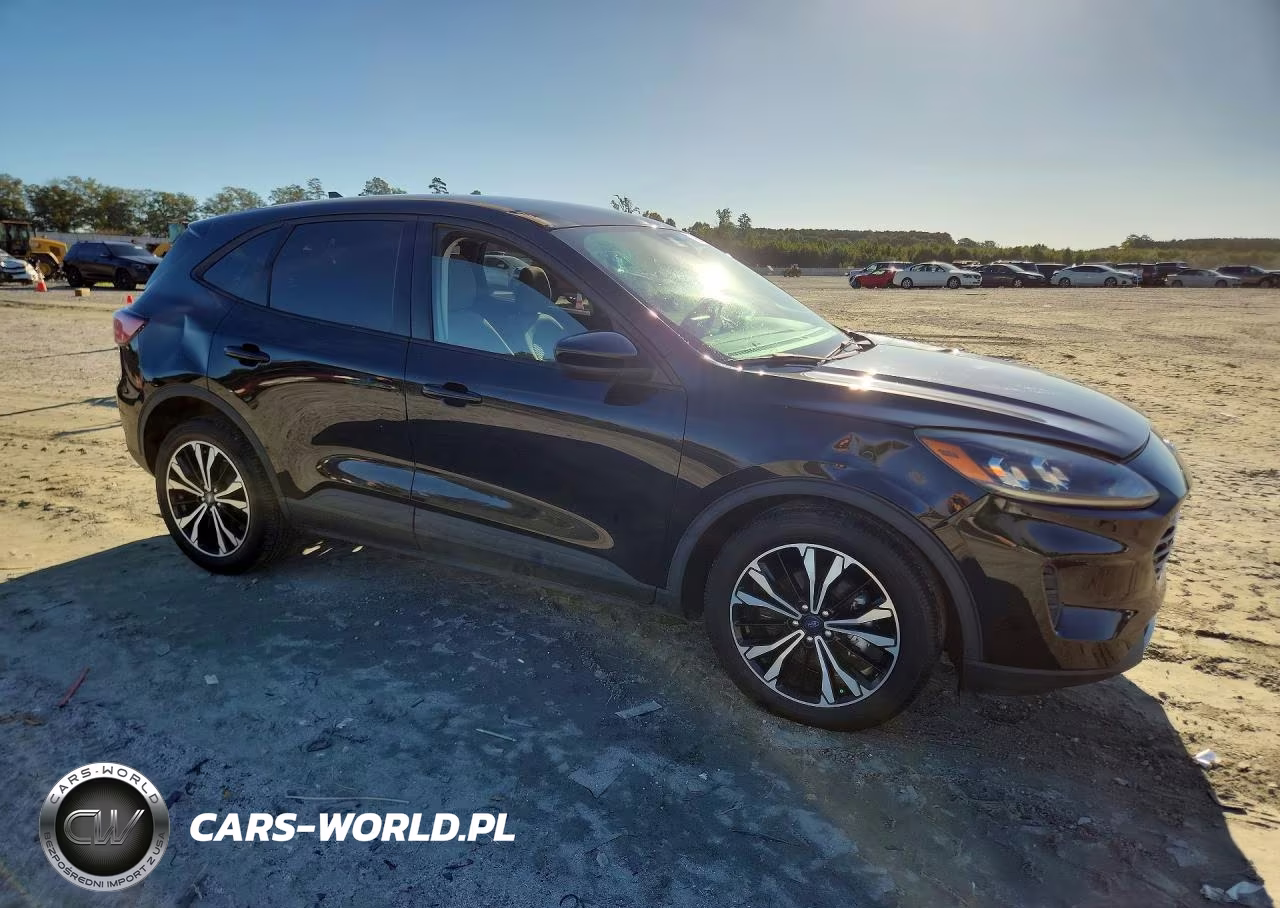 2021 Ford Escape Se VIN:1FMCU0G65MUA28110 - 4