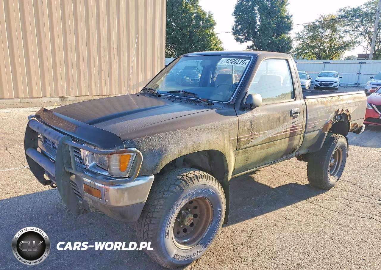 1990 Toyota Pickup Deluxe