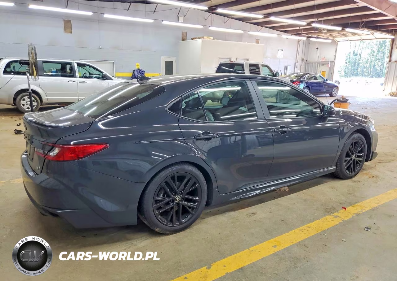 2025 Toyota Camry Se VIN:4T1DAACK6SU067274 - 3