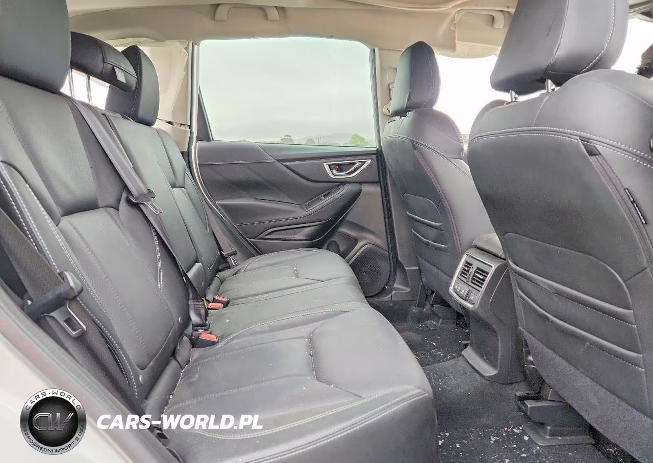 2023 Subaru Forester Touring VIN:JF2SKARCXPH404300 - 11
