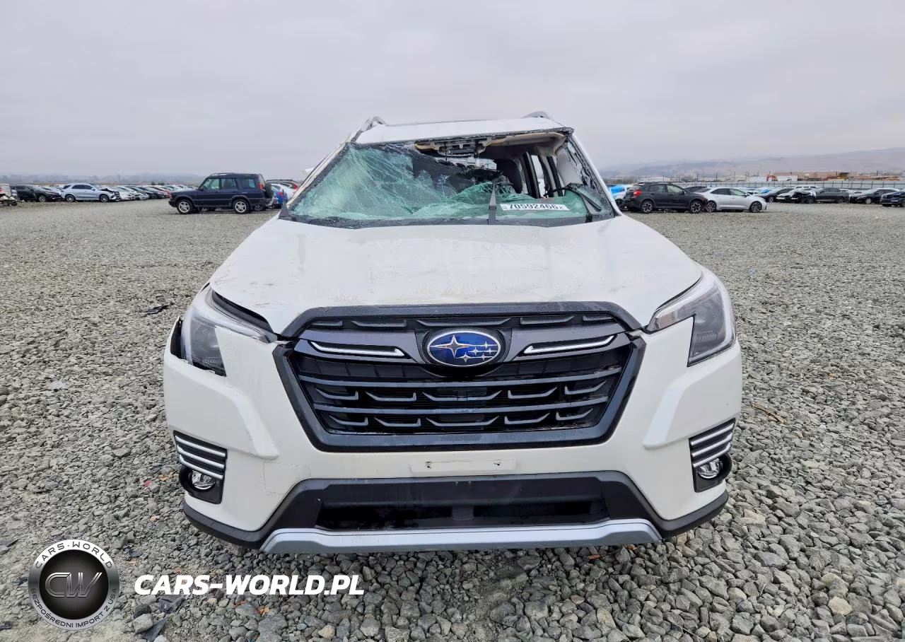 2023 Subaru Forester Touring VIN:JF2SKARCXPH404300 - 5