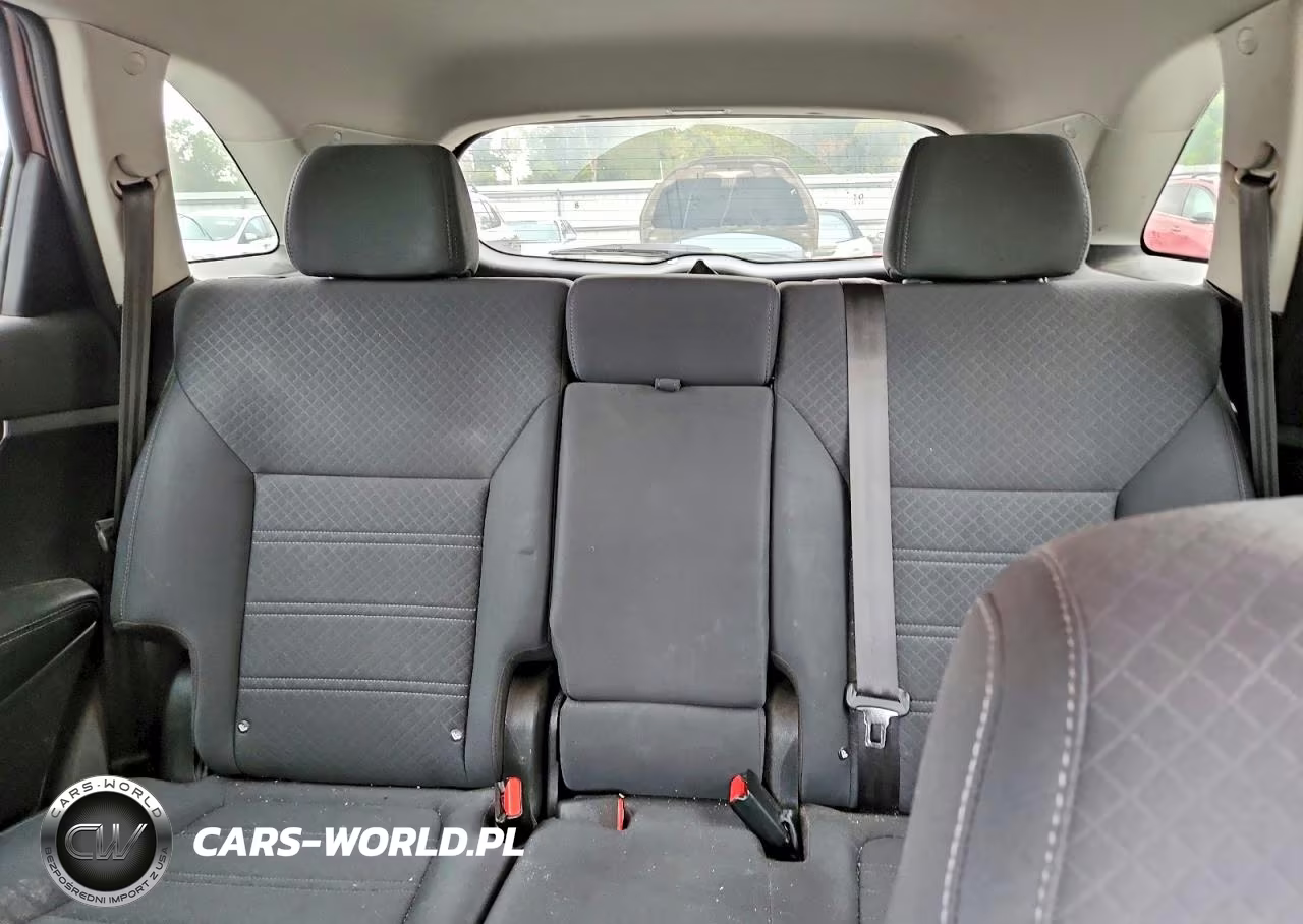 2018 Kia Sorento Lx V6 VIN:5XYPGDA57JG374063 - 10