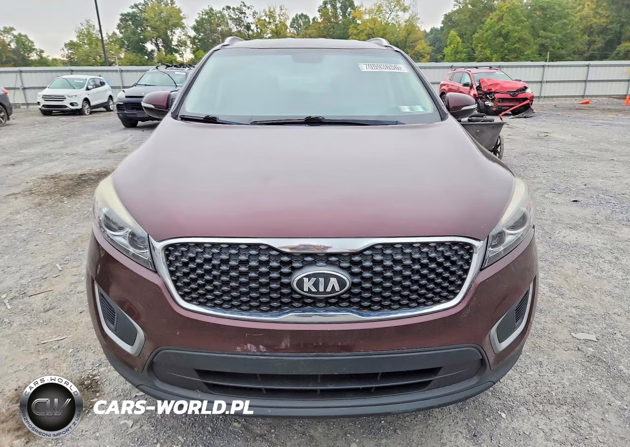 2018 Kia Sorento Lx V6 VIN:5XYPGDA57JG374063 - 5