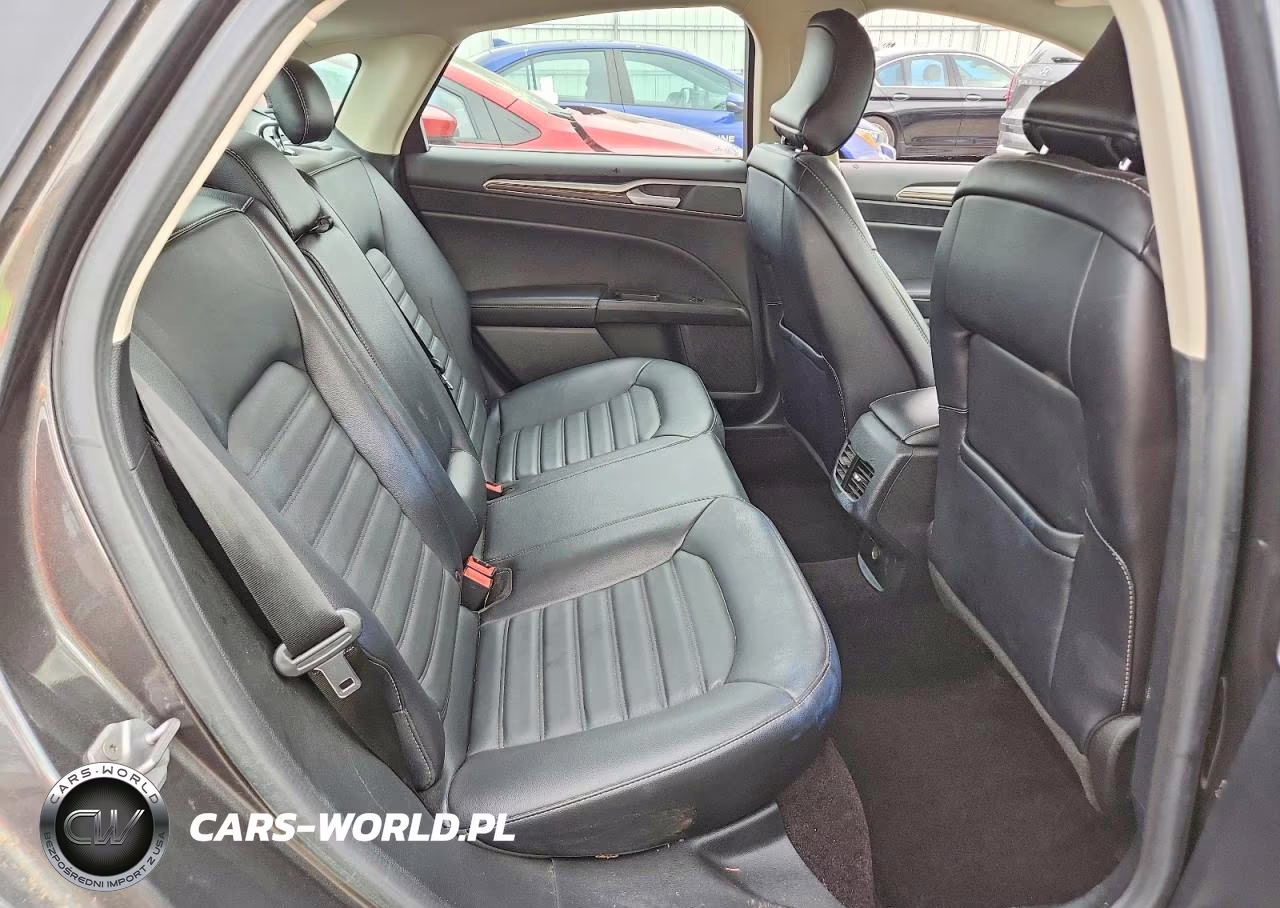 2017 Ford Fusion Se VIN:3FA6P0H94HR211048 - 10