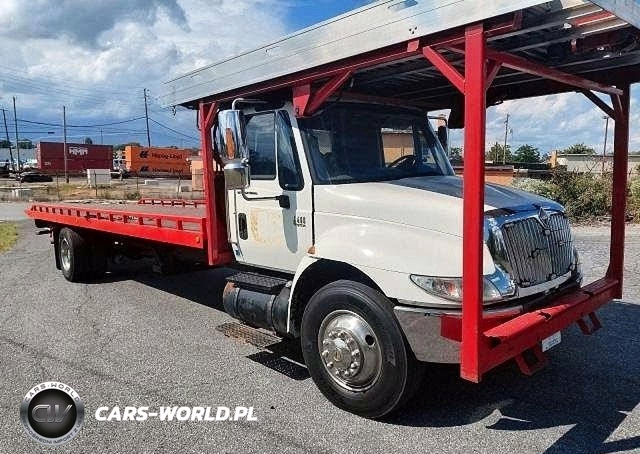 2002 International 4400 Rollback Tow Truck