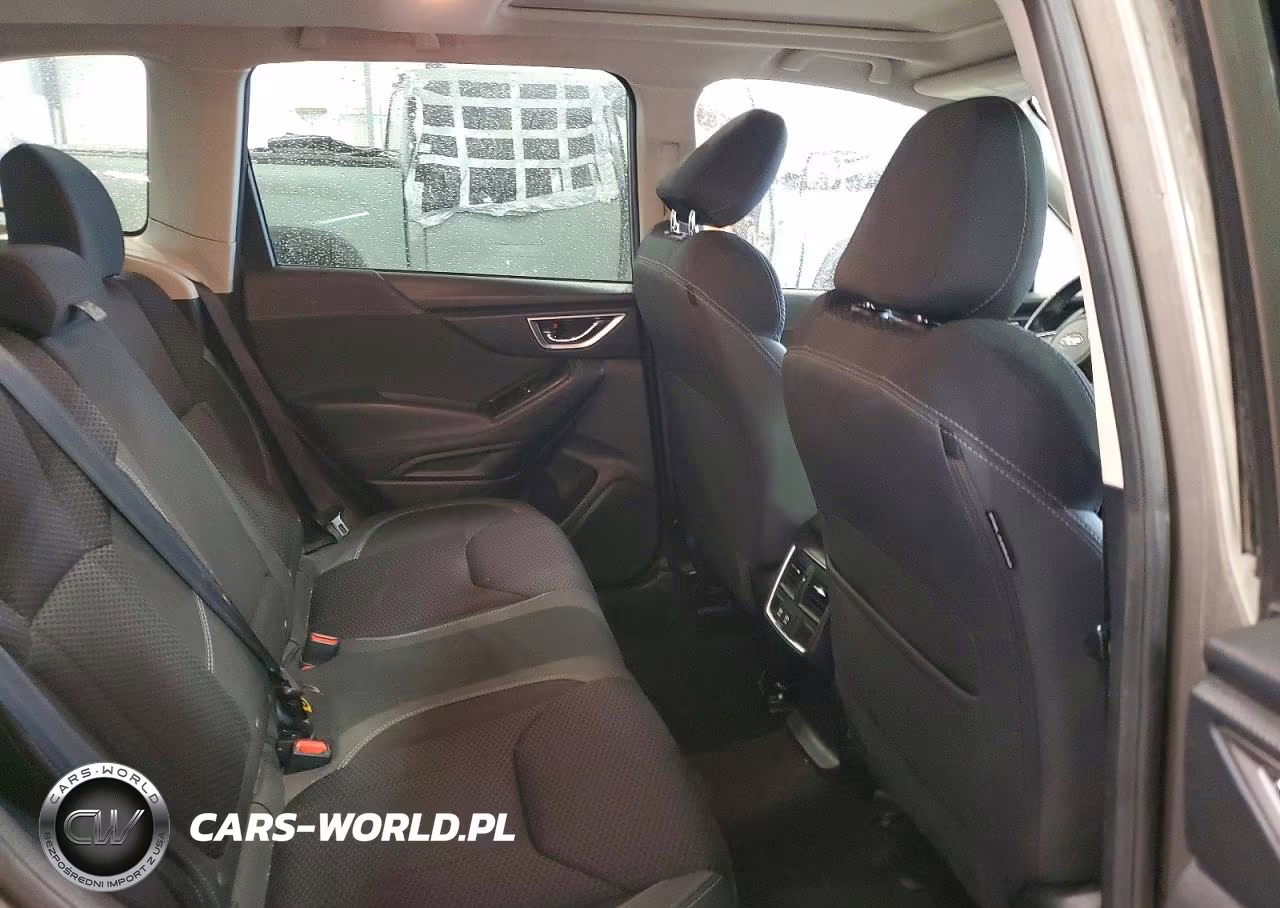 2020 Subaru Forester Premium VIN:JF2SKAGC4LH577856 - 11