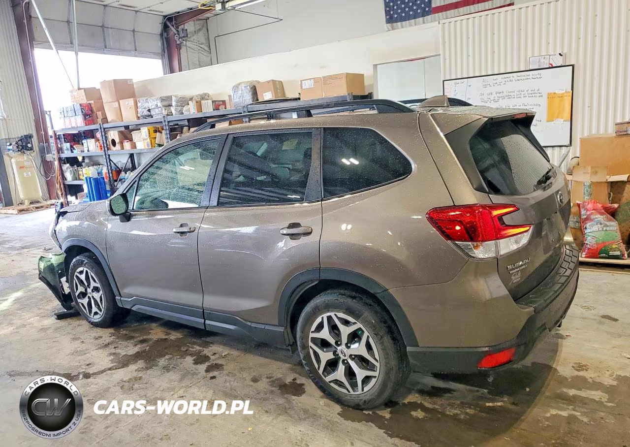 2020 Subaru Forester Premium VIN:JF2SKAGC4LH577856 - 2