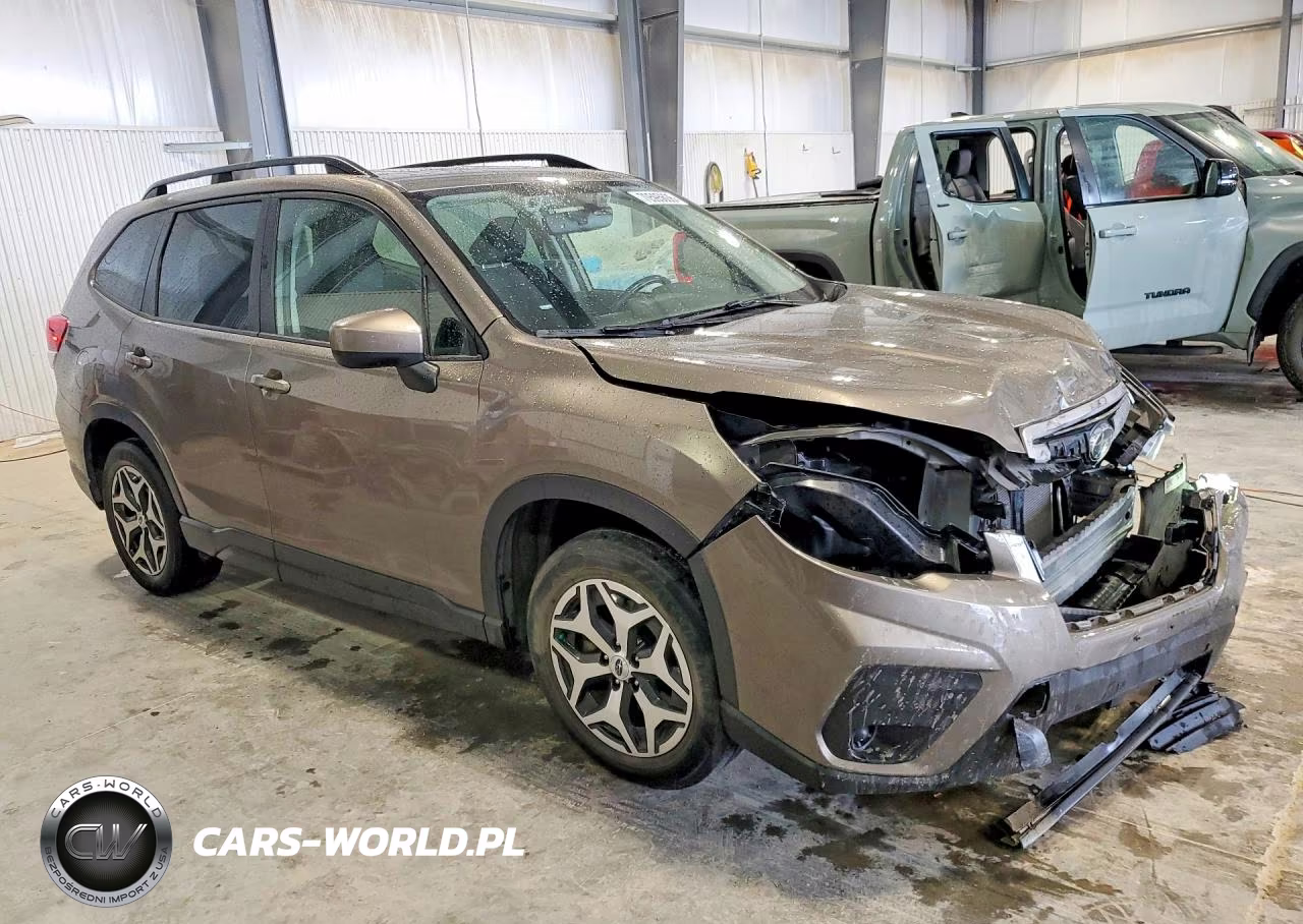 2020 Subaru Forester Premium VIN:JF2SKAGC4LH577856 - 4