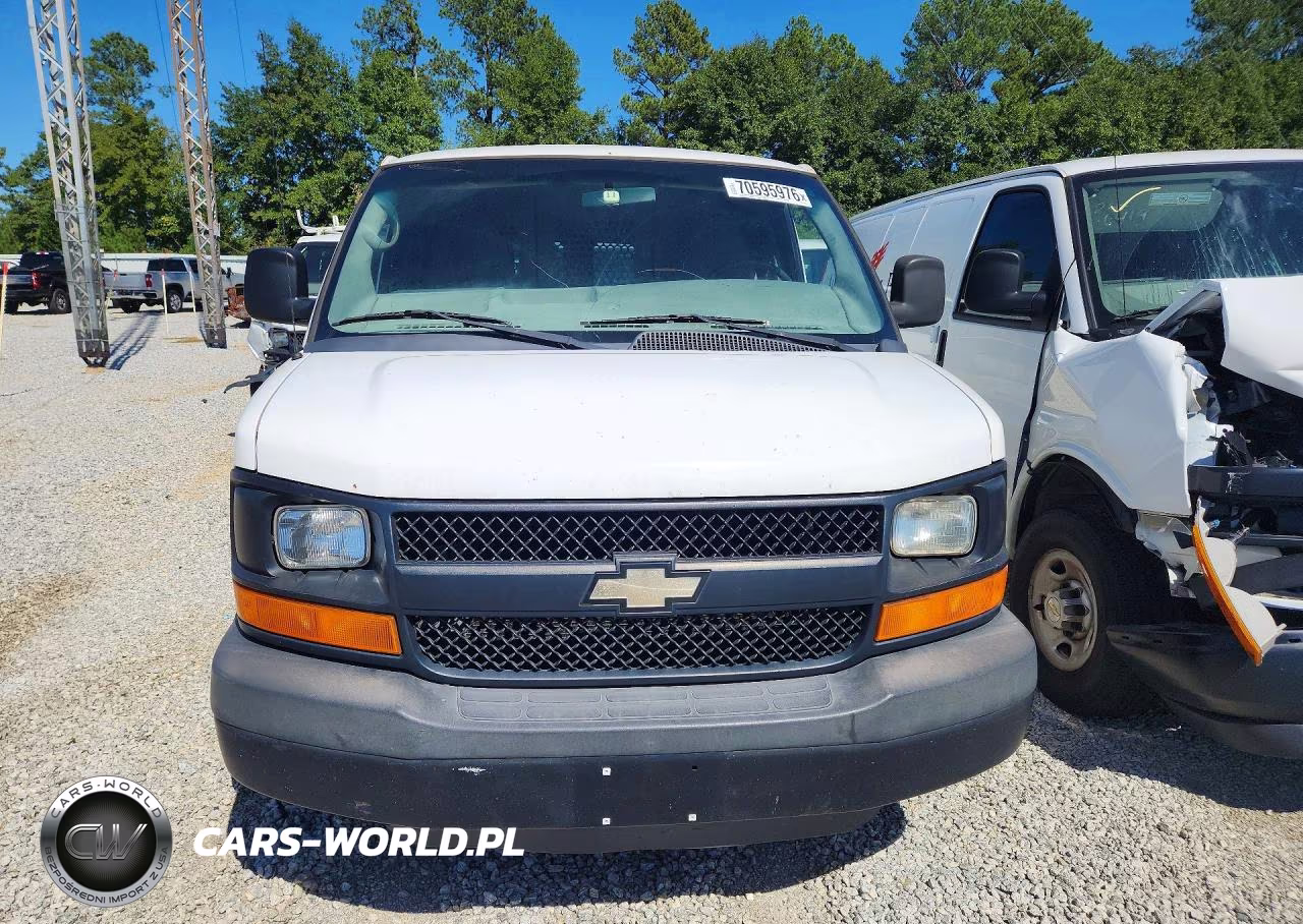 2010 Chevrolet Express G1500 VIN:1GCUGADX1A1152116 - 5