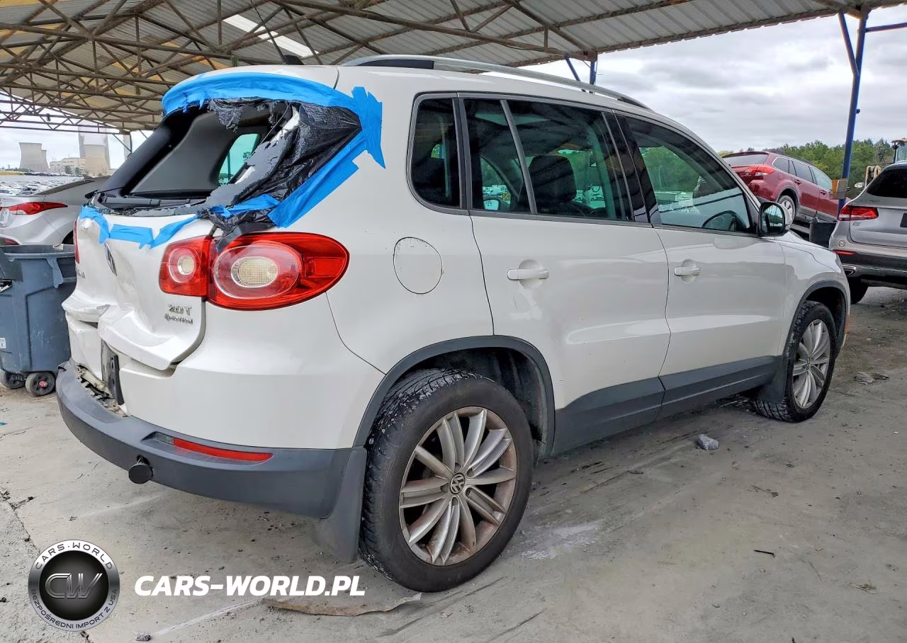 2011 Volkswagen Tiguan S VIN:WVGBV7AX9BW555930 - 3
