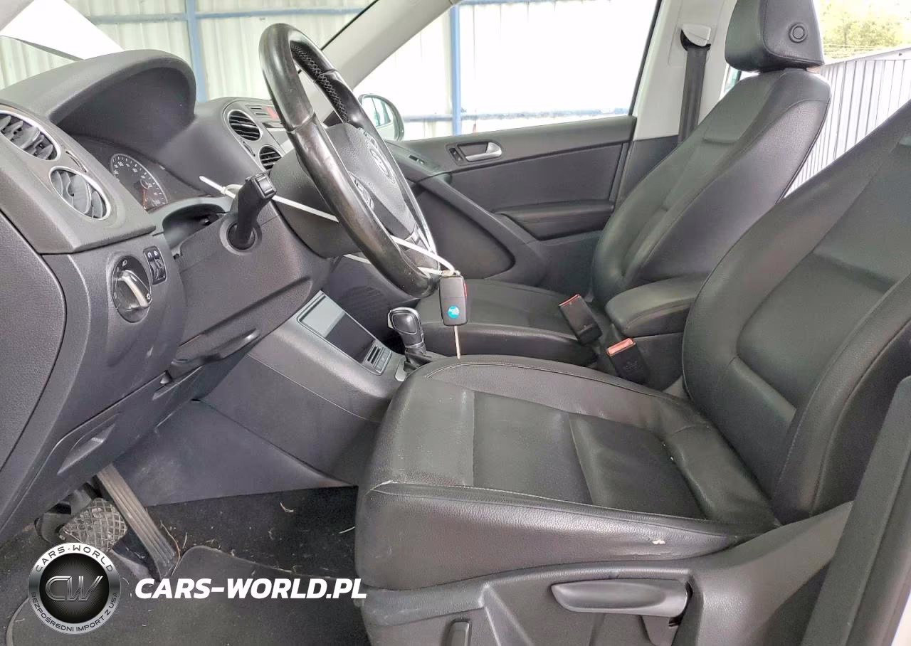 2011 Volkswagen Tiguan S VIN:WVGBV7AX9BW555930 - 7