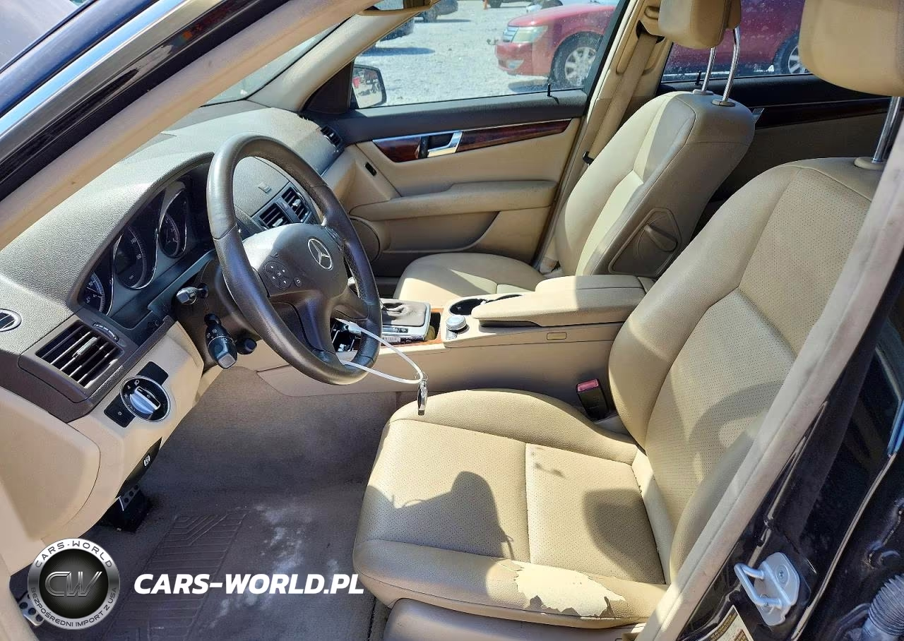 2011 Mercedes-Benz C 300 VIN:WDDGF5EB5BR146886 - 7