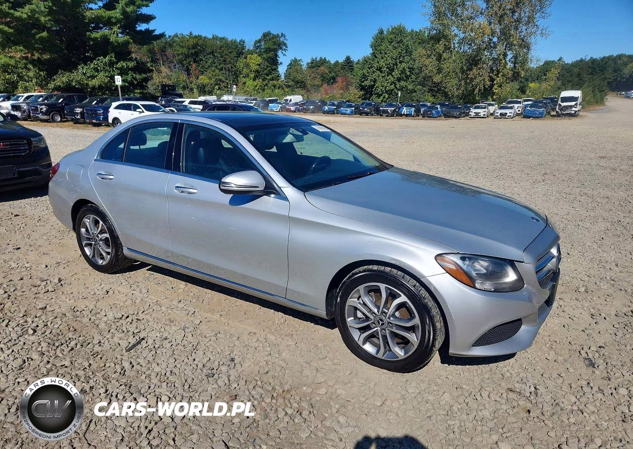 2017 Mercedes-Benz C 300 4Matic VIN:55SWF4KB9HU211336 - 4
