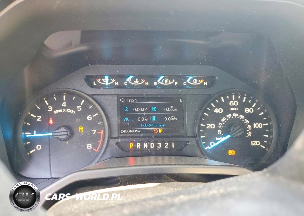 2015 Ford F150 VIN:1FTMF1C8XFKD51096 - 9