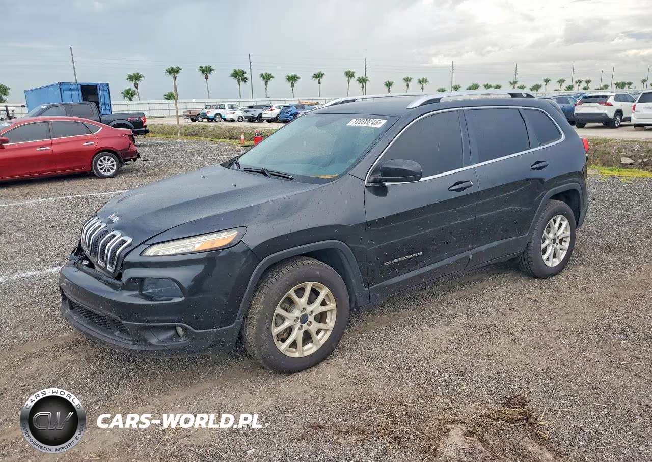 2016 Jeep Cherokee Latitude – zdjęcie 1 z 13