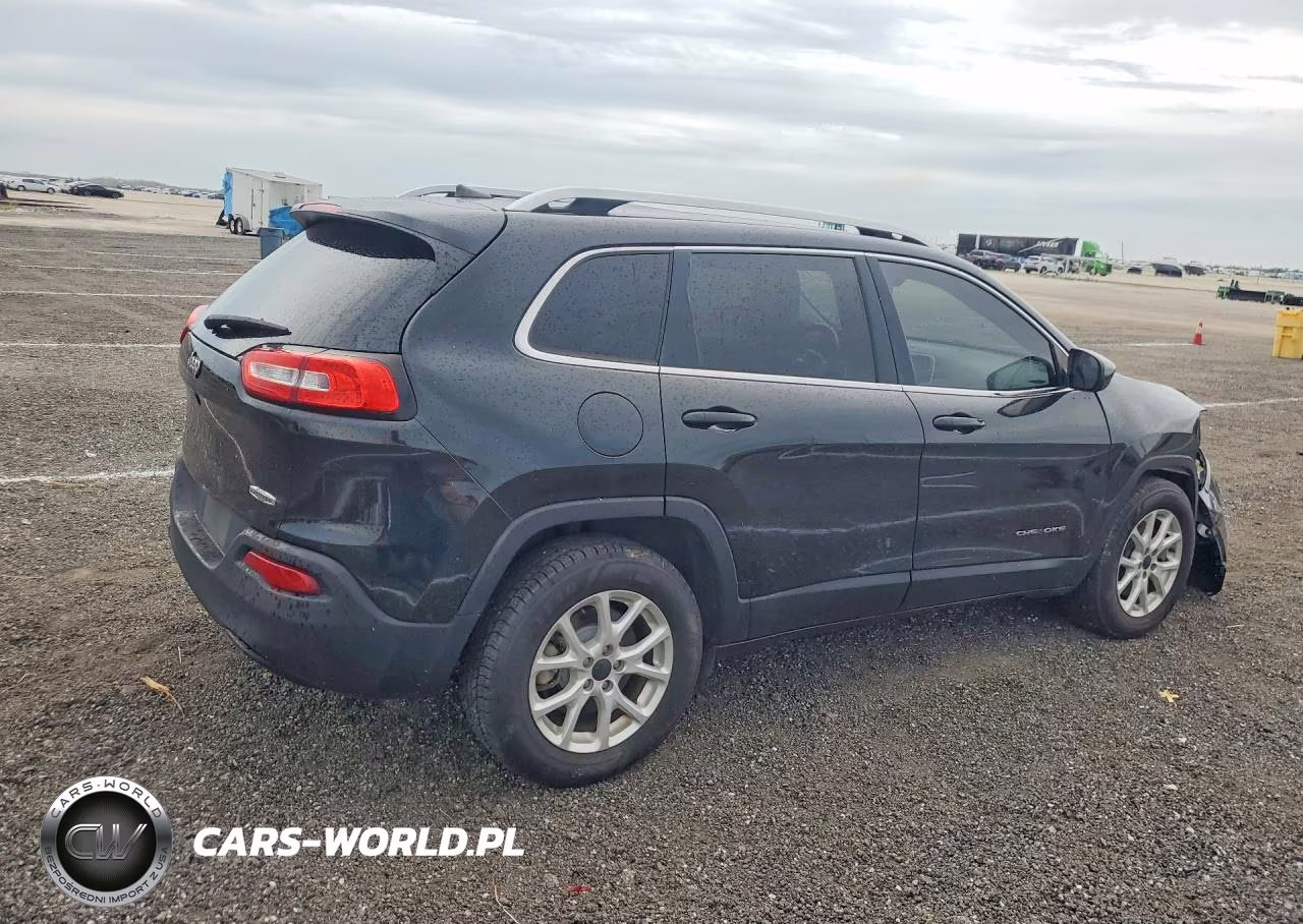 2016 Jeep Cherokee Latitude VIN:1C4PJMCB1GW279448 - 3
