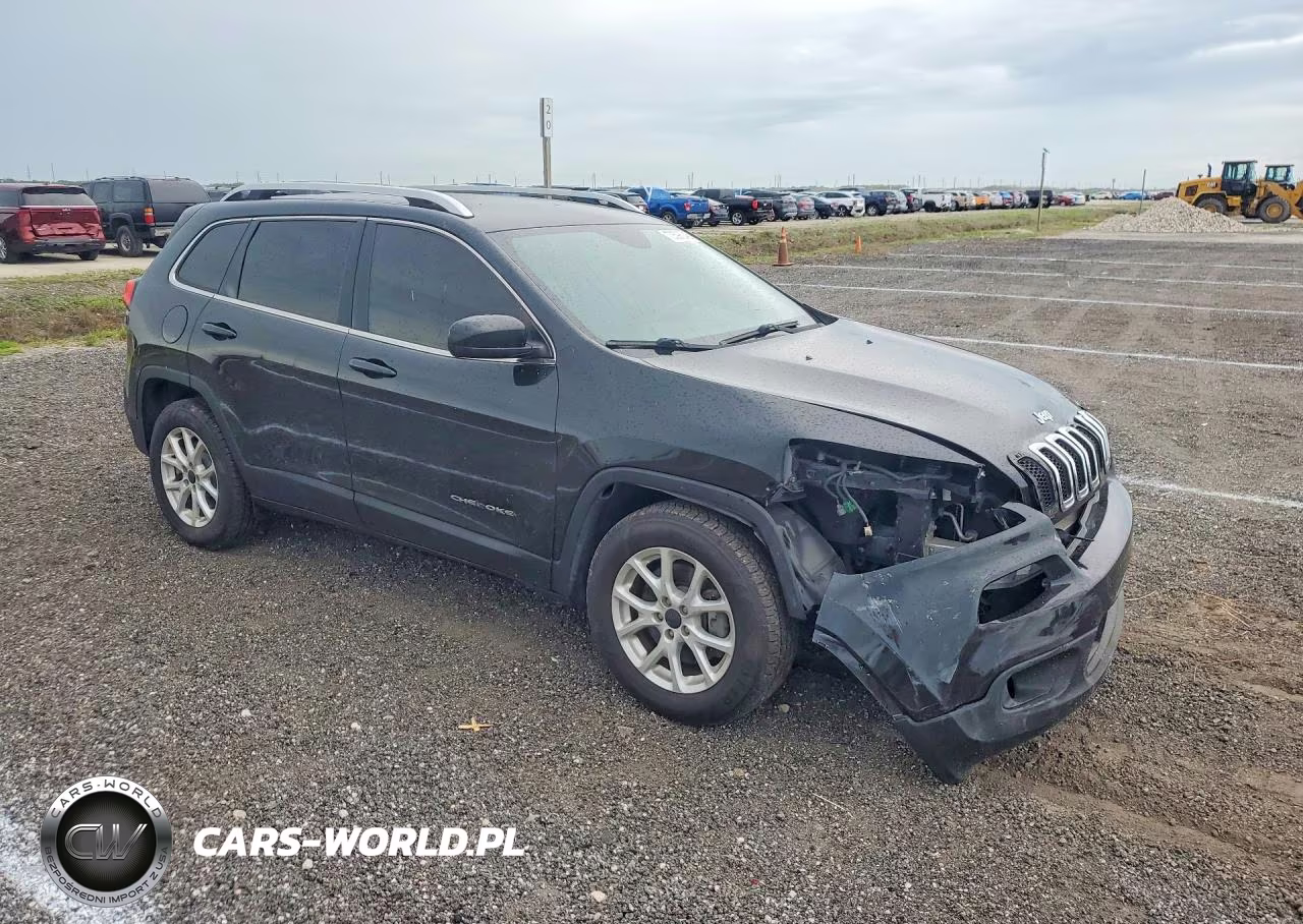 2016 Jeep Cherokee Latitude VIN:1C4PJMCB1GW279448 - 4