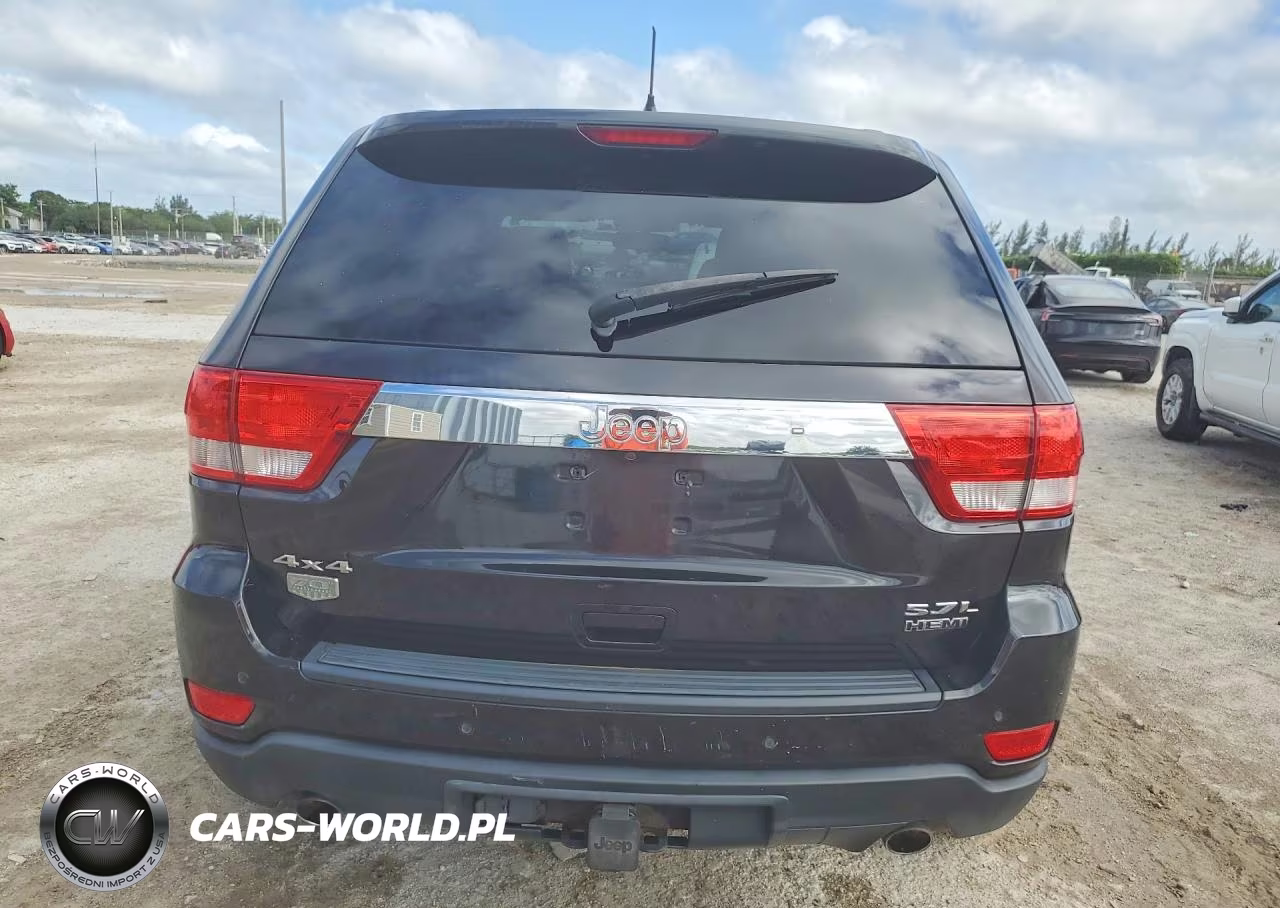 2011 Jeep Grand Cherokee Laredo VIN:1J4RR4GT3BC645774 - 6