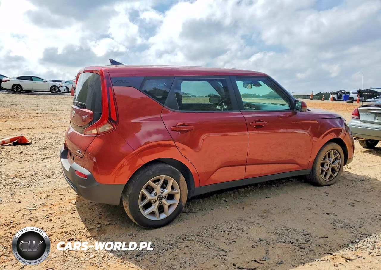2020 Kia Soul S VIN:KNDJ23AU4L7113754 - 3
