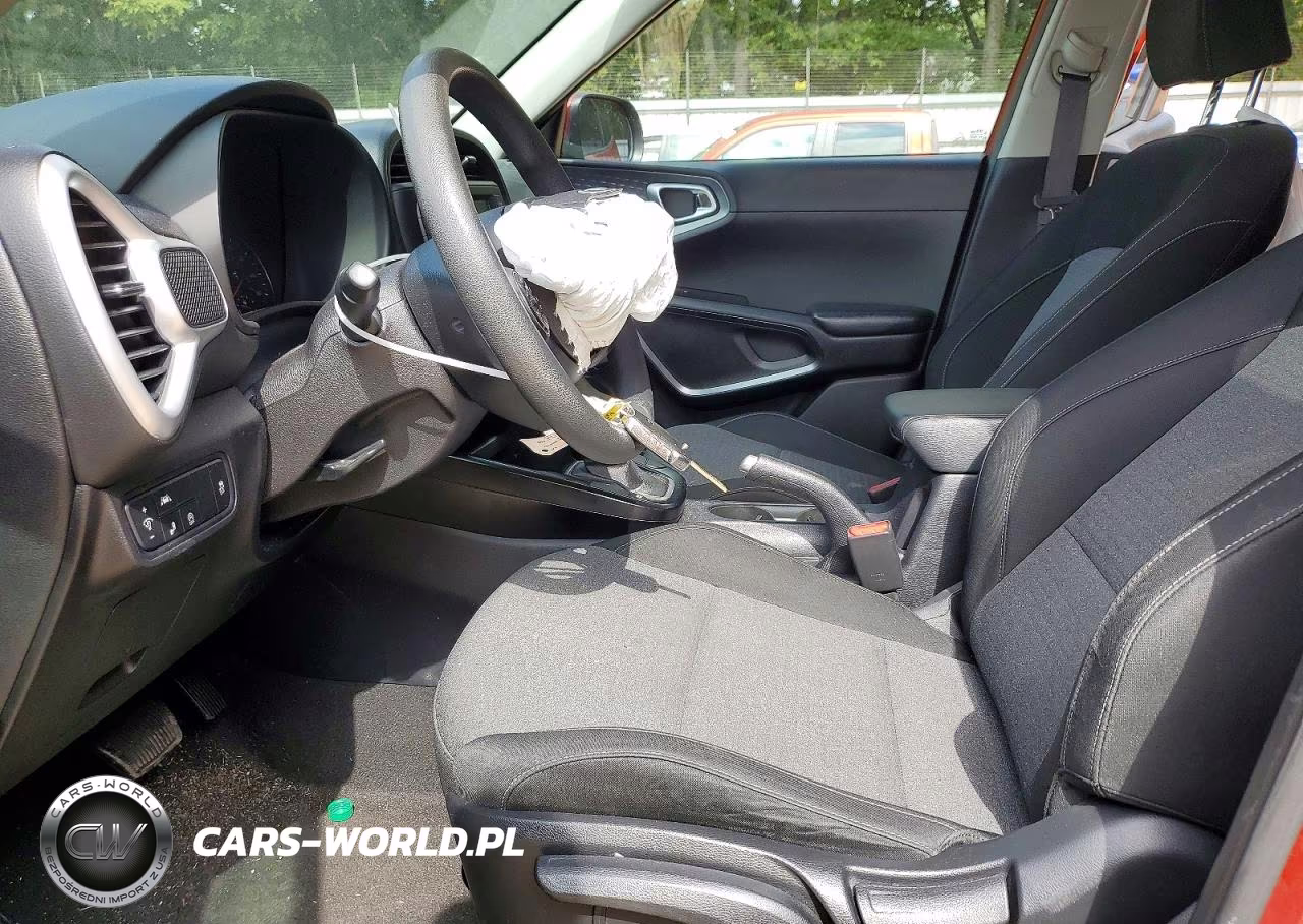 2020 Kia Soul S VIN:KNDJ23AU4L7113754 - 7