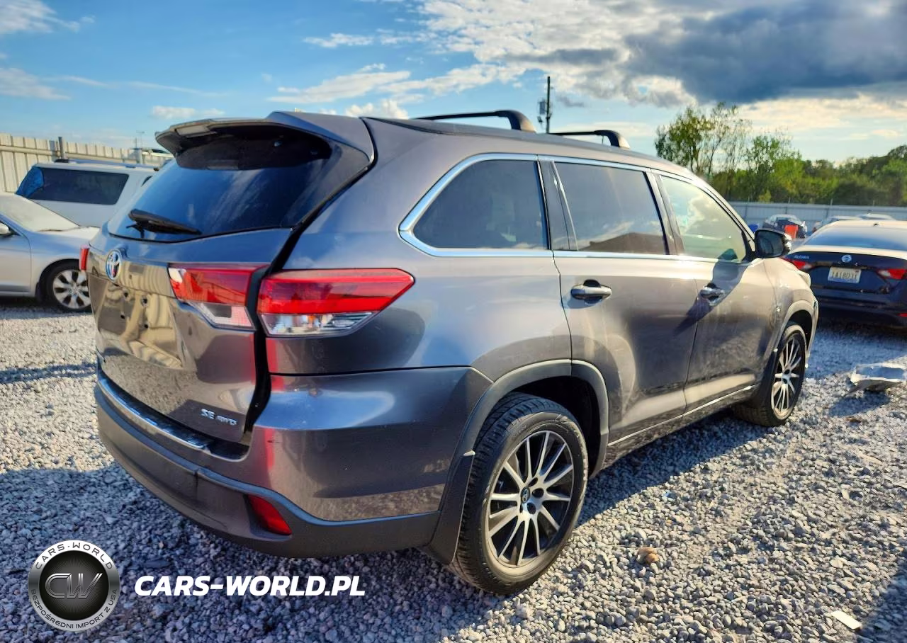 2018 Toyota Highlander Se VIN:5TDJZRFH6JS552192 - 3
