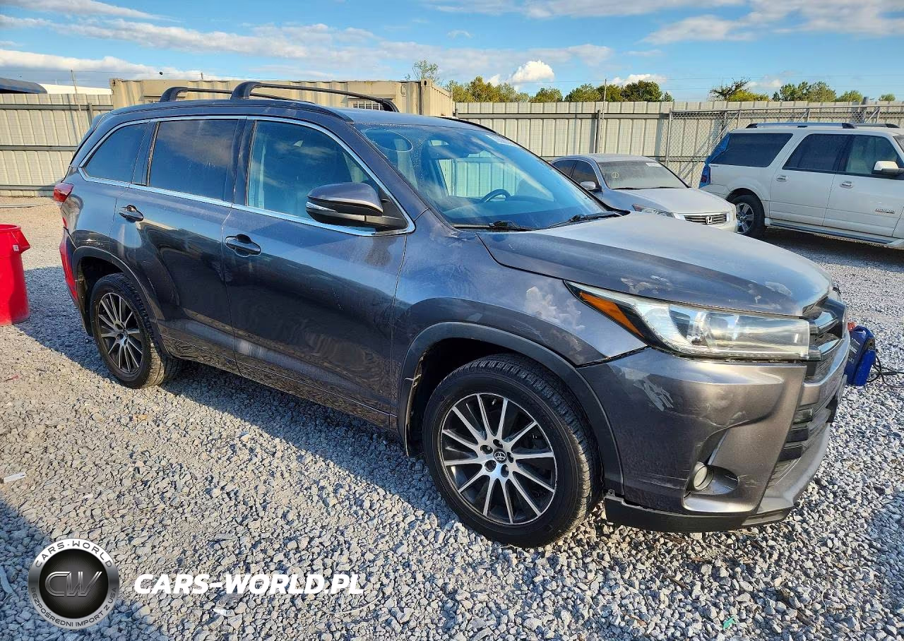 2018 Toyota Highlander Se VIN:5TDJZRFH6JS552192 - 4