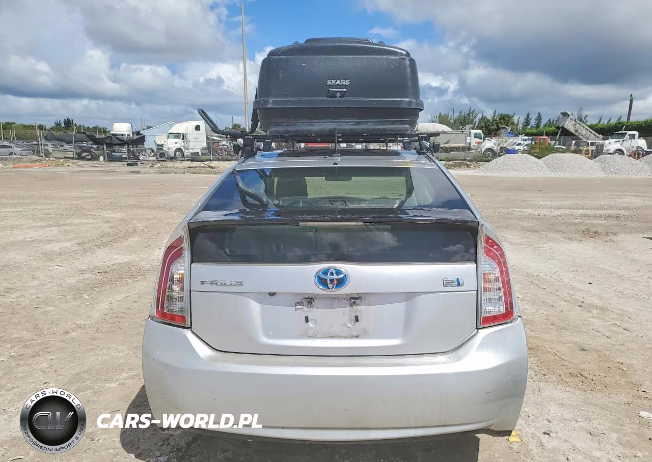 2013 Toyota Prius Three VIN:JTDKN3DU1D5562720 - 6