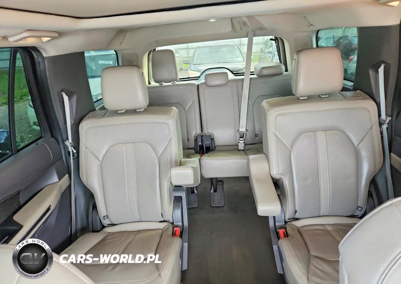 2018 Ford Expedition Limited VIN:1FMJU2AT3JEA60660 - 10