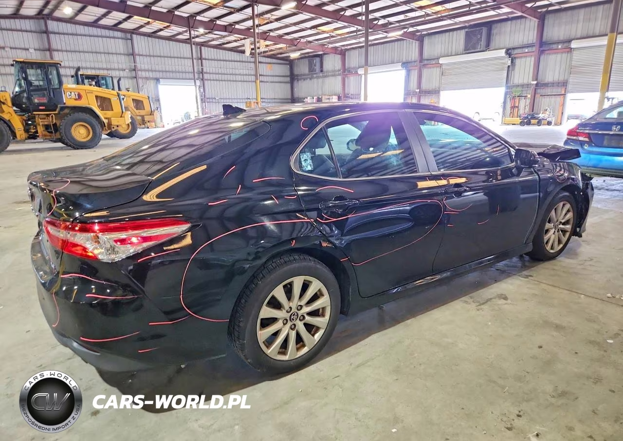 2020 Toyota Camry Le VIN:4T1C11AK8LU908334 - 3