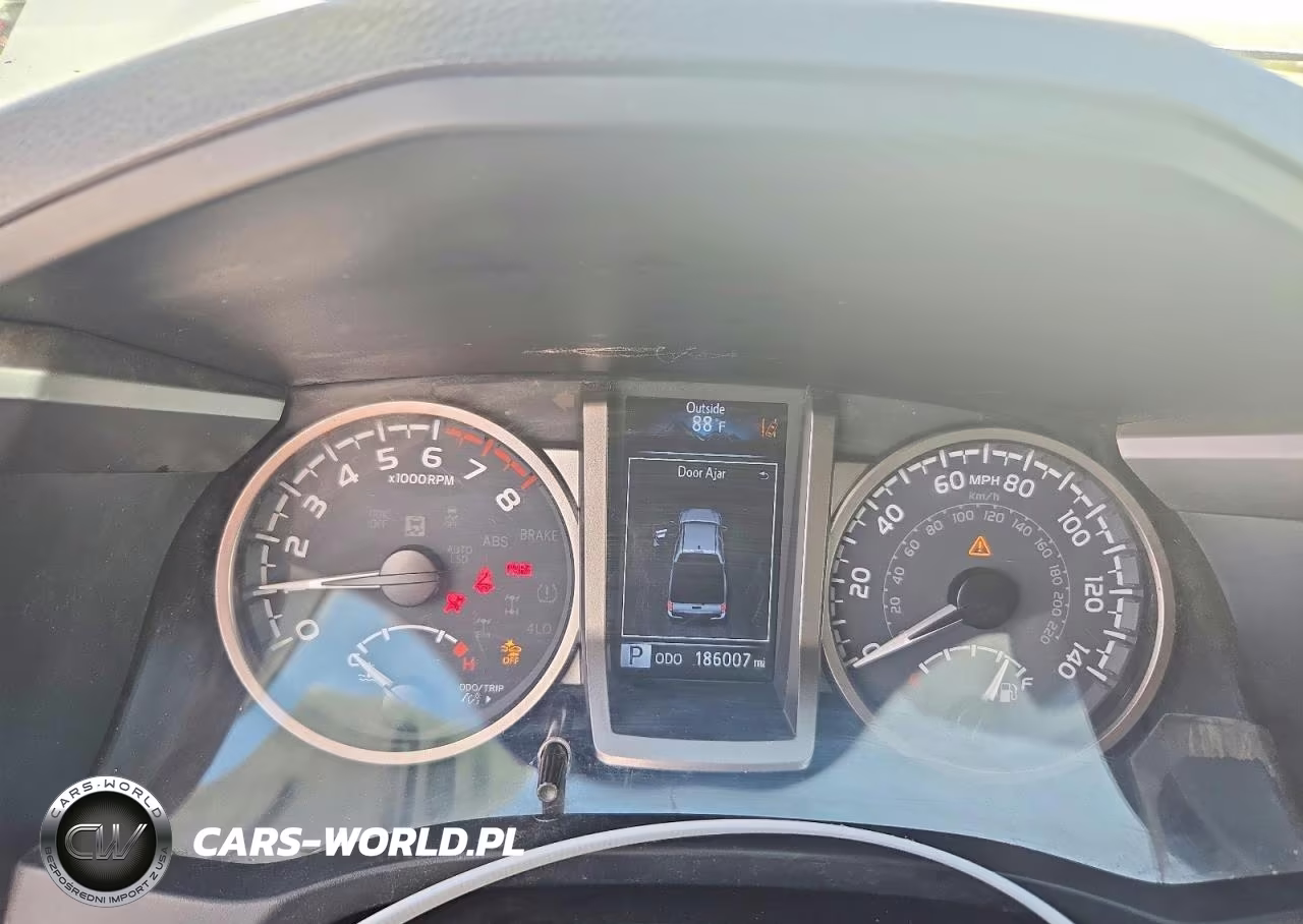 2023 Toyota Tacoma Sr5 V6 VIN:3TYCZ5AN5PT113092 - 9