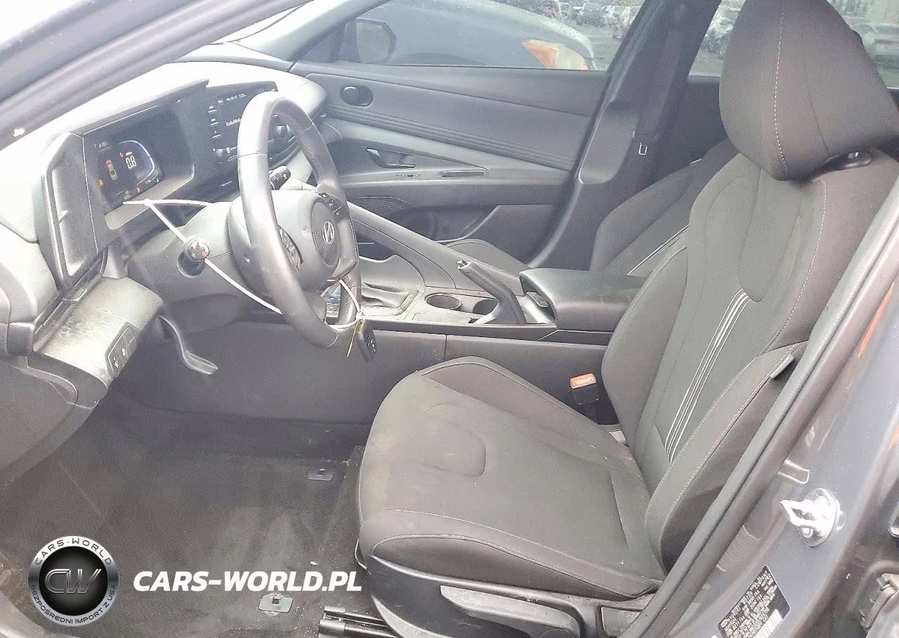 2025 Hyundai Elantra Sel Sport VIN:KMHLM4DG3SU934788 - 7