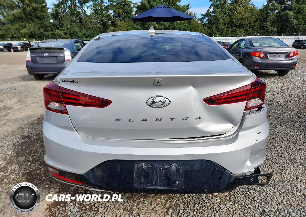 2019 Hyundai Elantra Sel VIN:5NPD84LF4KH449804 - 6