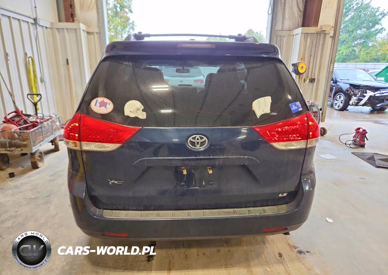 2012 Toyota Sienna Le VIN:5TDKK3DC7CS208905 - 6