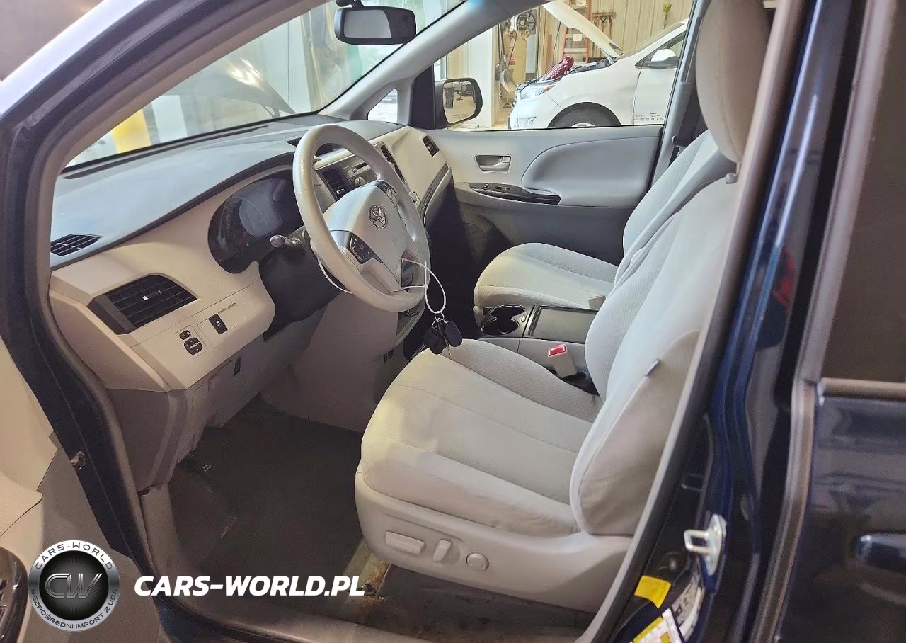 2012 Toyota Sienna Le VIN:5TDKK3DC7CS208905 - 7