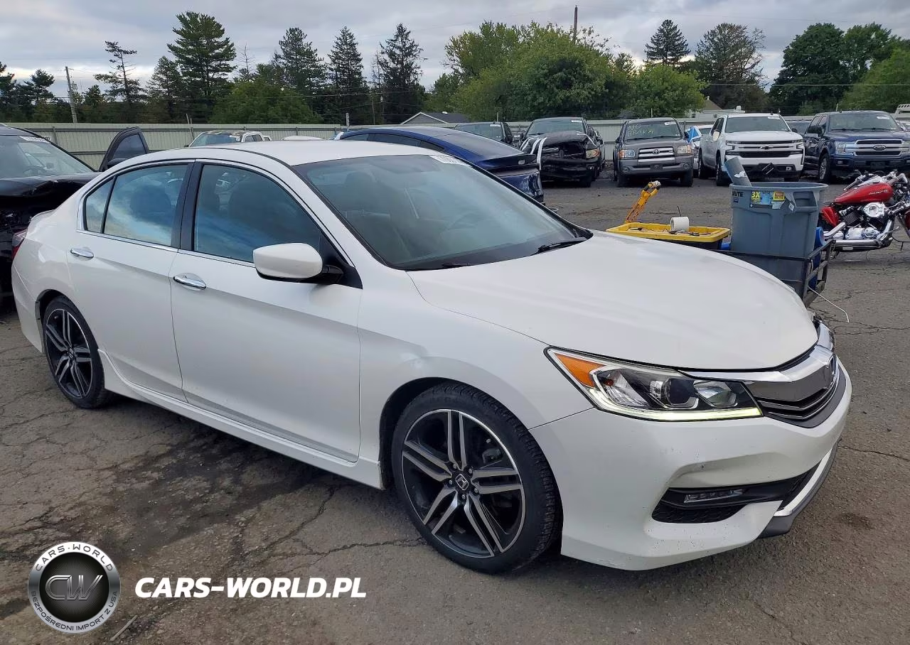 2017 Honda Accord Sport VIN:1HGCR2F53HA308157 - 4