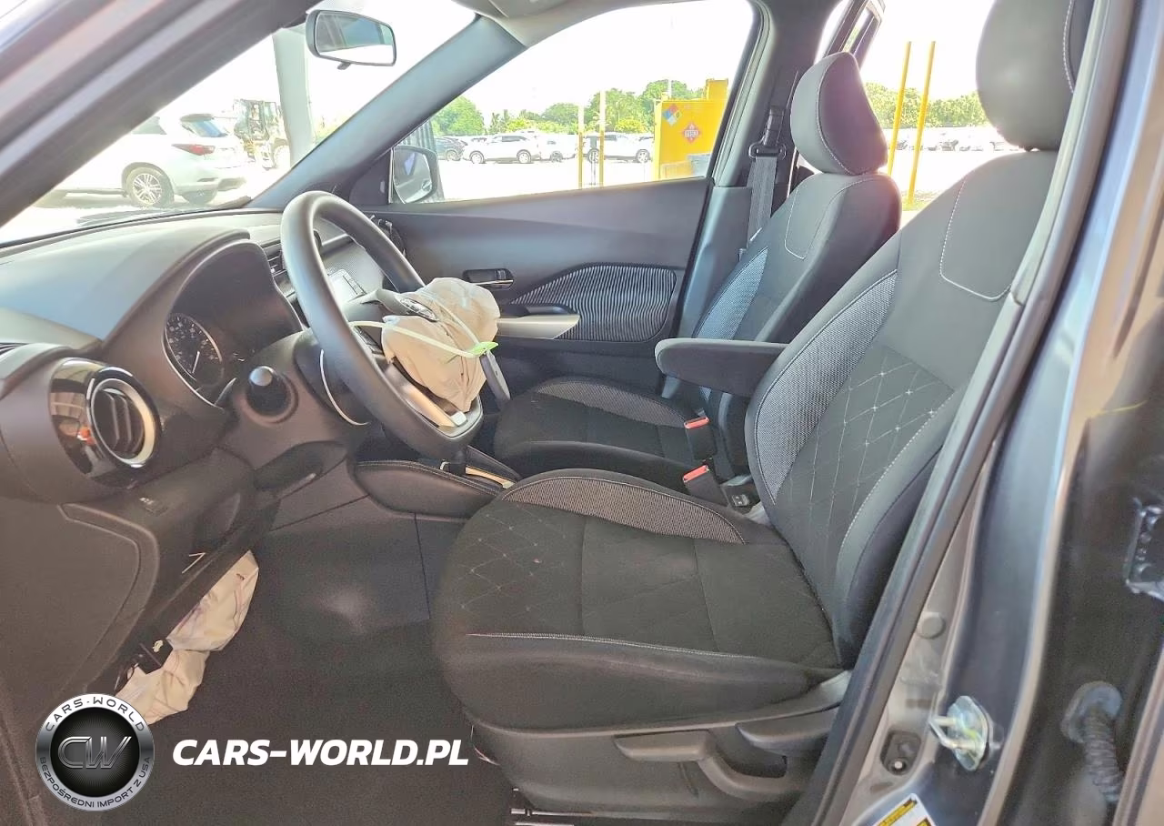 2019 Nissan Kicks Sv VIN:3N1CP5CUXKL543420 - 7