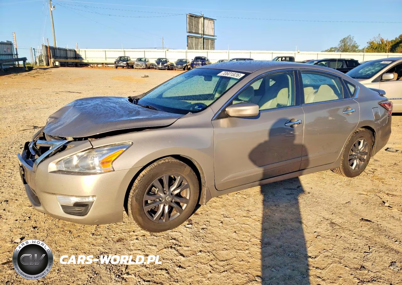 2015 Nissan Altima S – zdjęcie 1 z 12