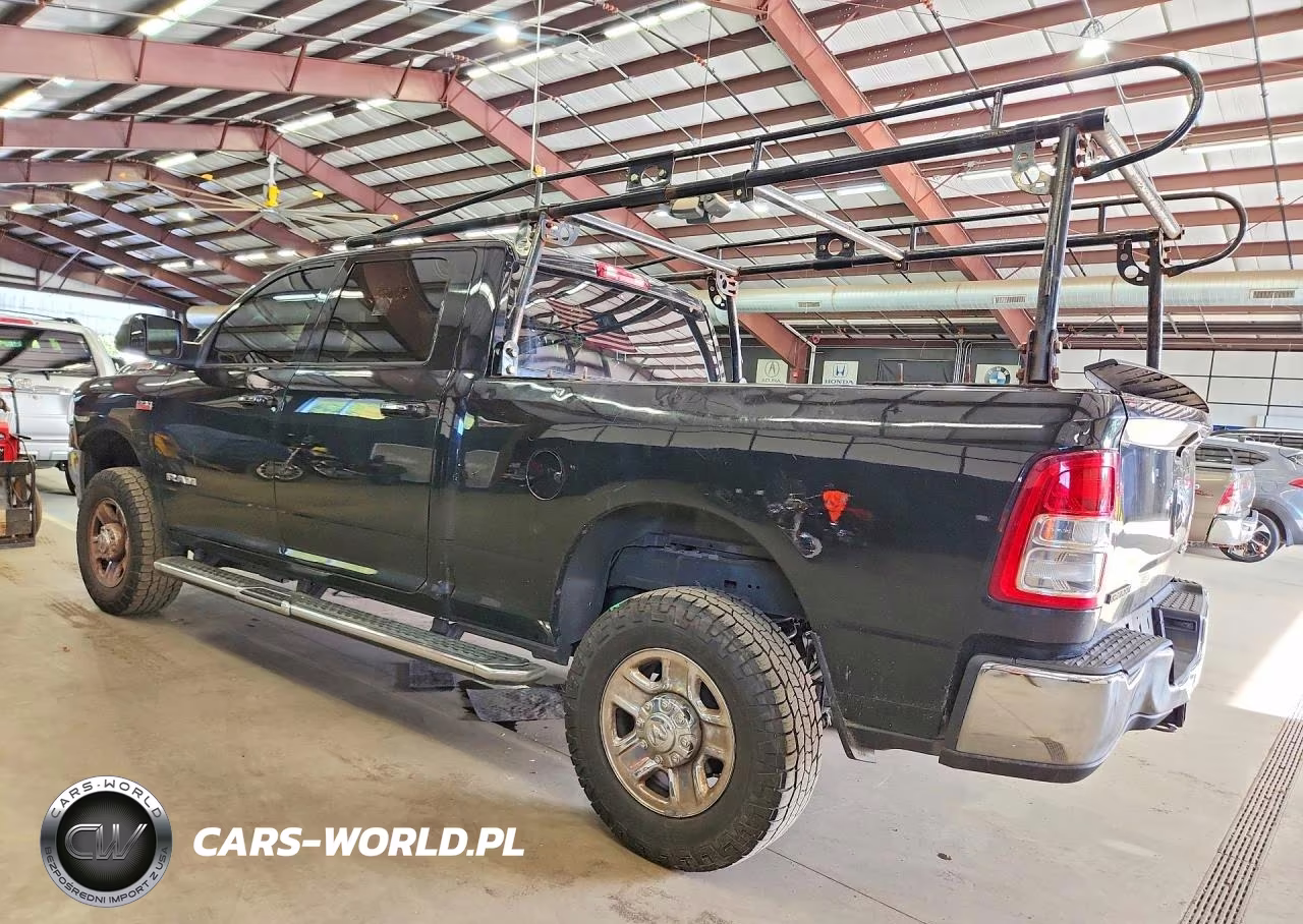2019 Ram 2500 Big Horn VIN:3C6UR5DJ5KG693886 - 2