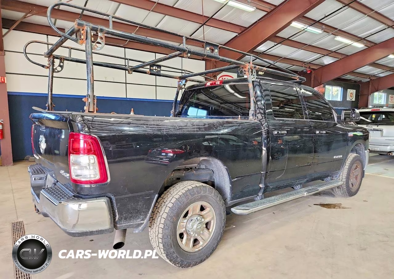 2019 Ram 2500 Big Horn VIN:3C6UR5DJ5KG693886 - 3