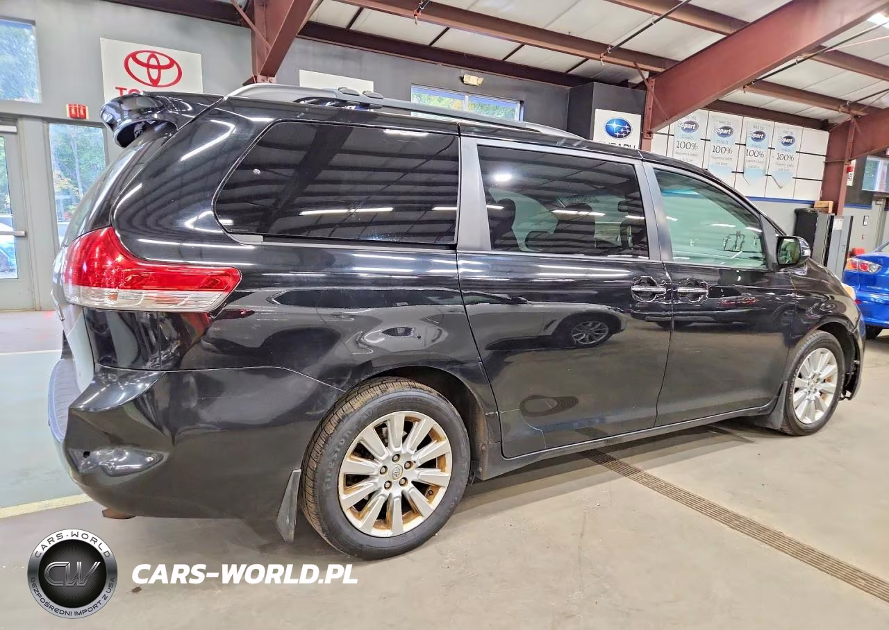 2013 Toyota Sienna Limited 7-Passenger VIN:5TDDK3DC7DS066890 - 3