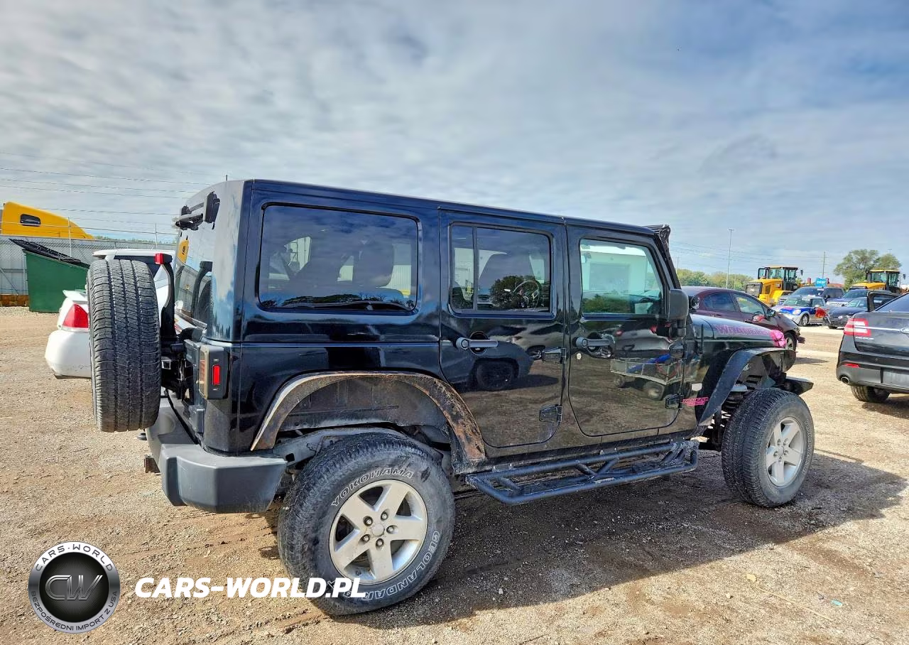 2011 Jeep Wrangler Unlimited Jeep 70Th Anniversary VIN:1J4BA7H18BL589581 - 3
