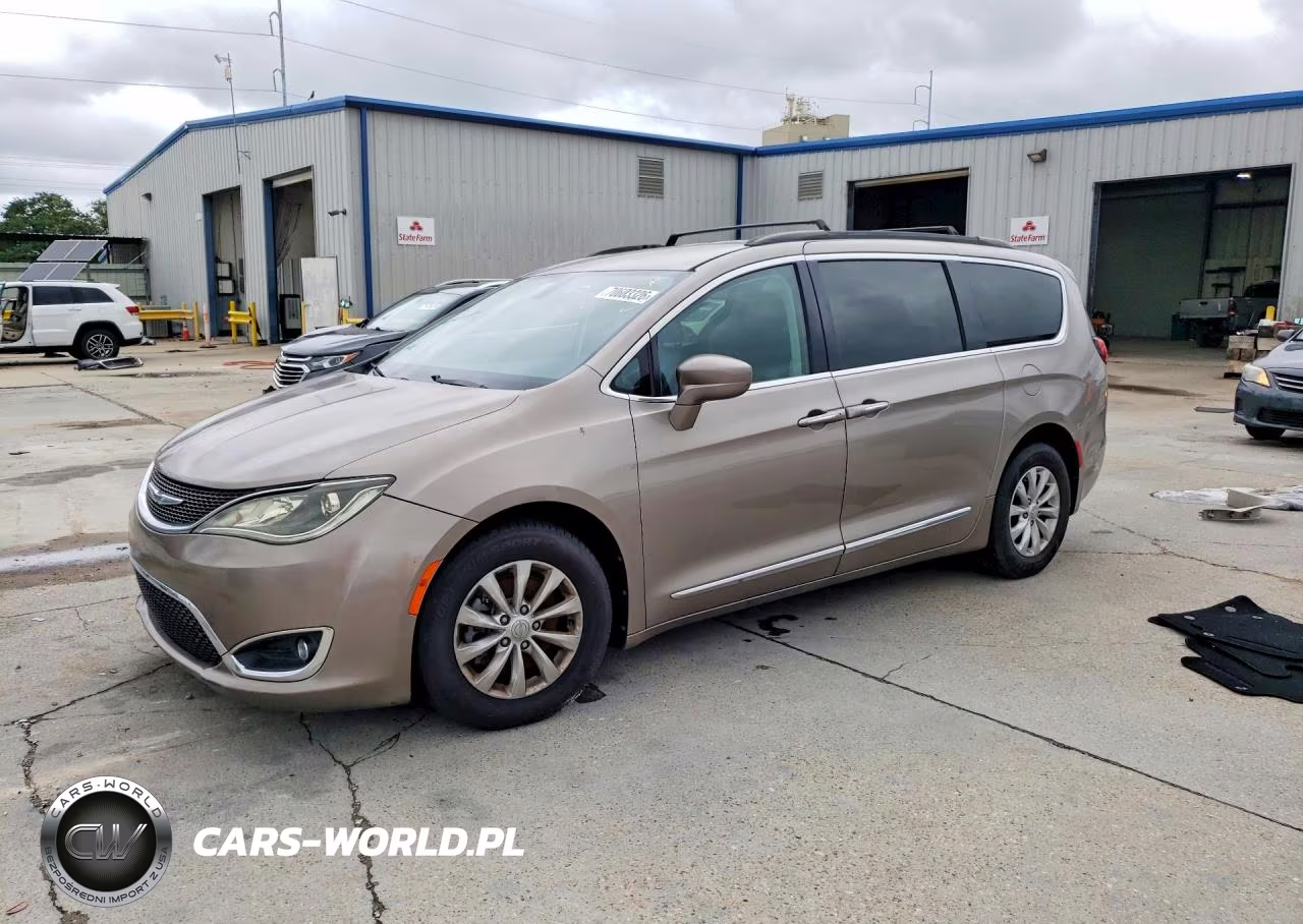 2017 Chrysler Pacifica Touring L