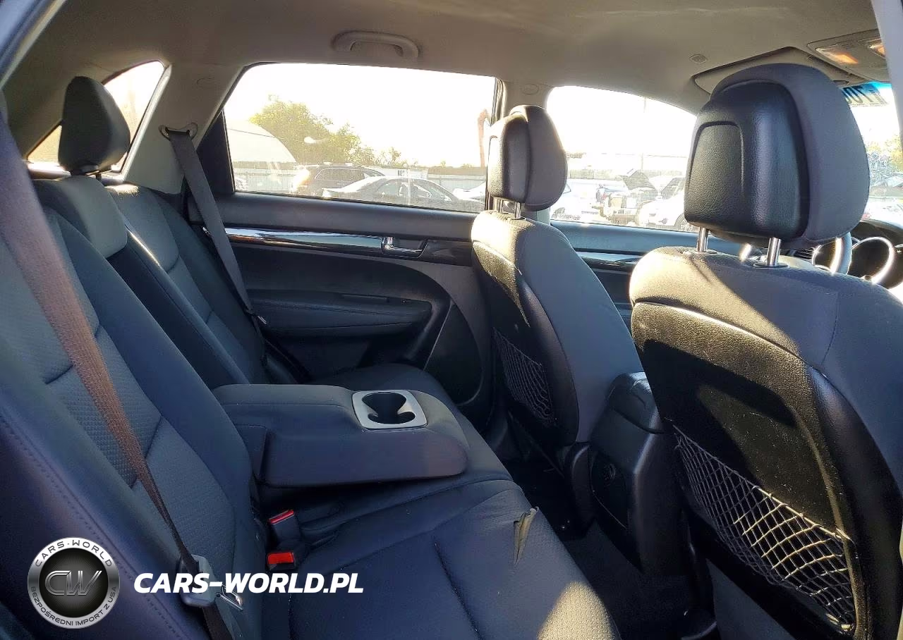 2012 Kia Sorento Lx VIN:5XYKT3A6XCG201763 - 11