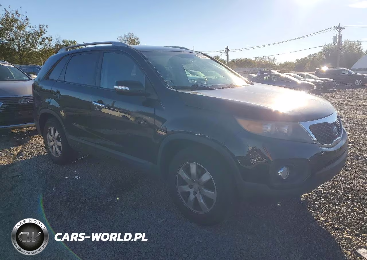 2012 Kia Sorento Lx VIN:5XYKT3A6XCG201763 - 4