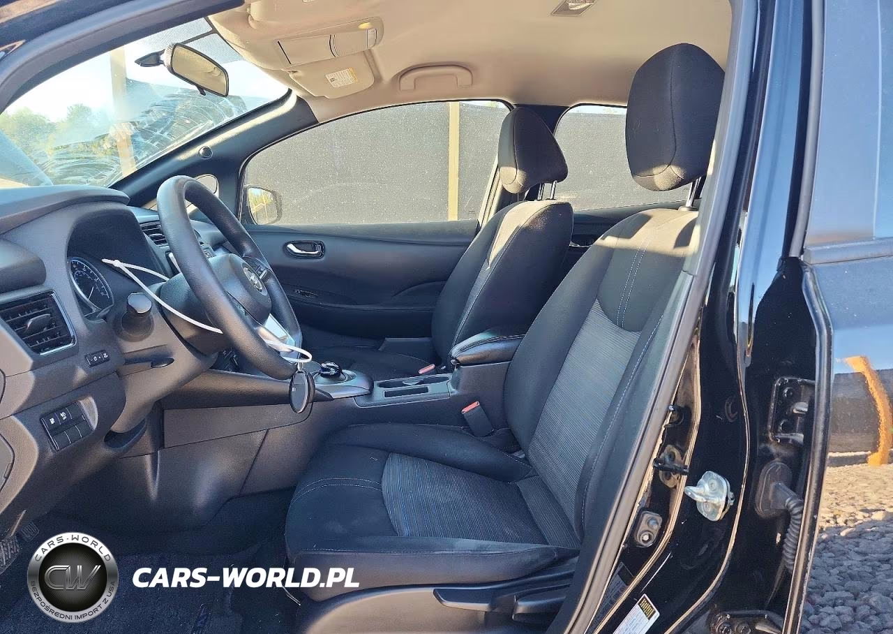 2018 Nissan Leaf S VIN:1N4AZ1CP9JC300778 - 7