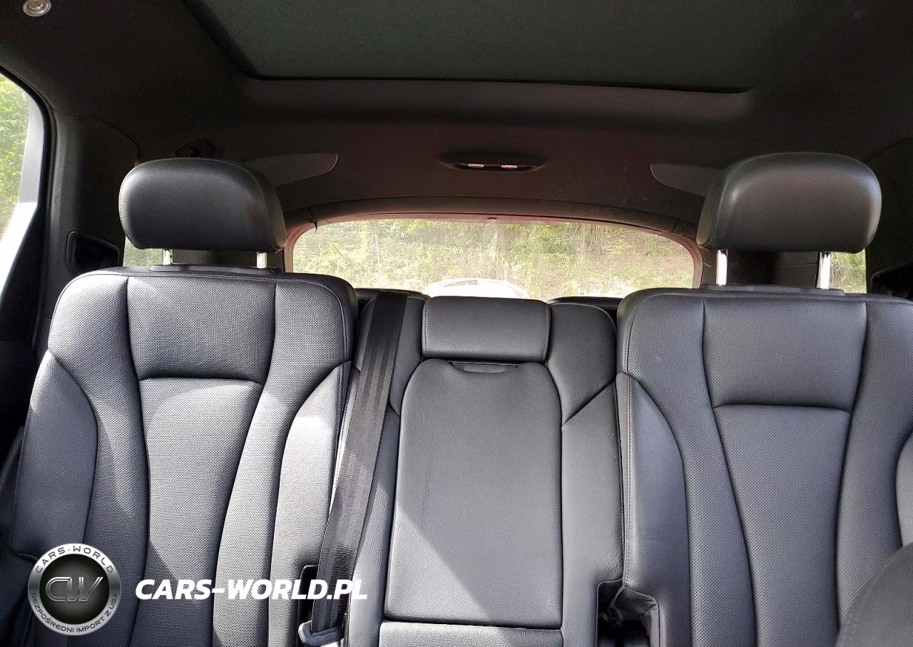 2017 Audi Q7 Premium Plus VIN:WA1LAAF72HD029003 - 10